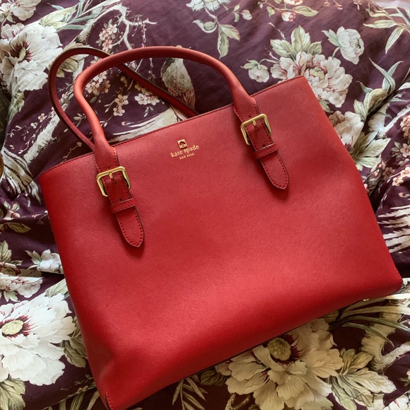 Cove Street Ariel by Kate Spade - Picture 2 of 6